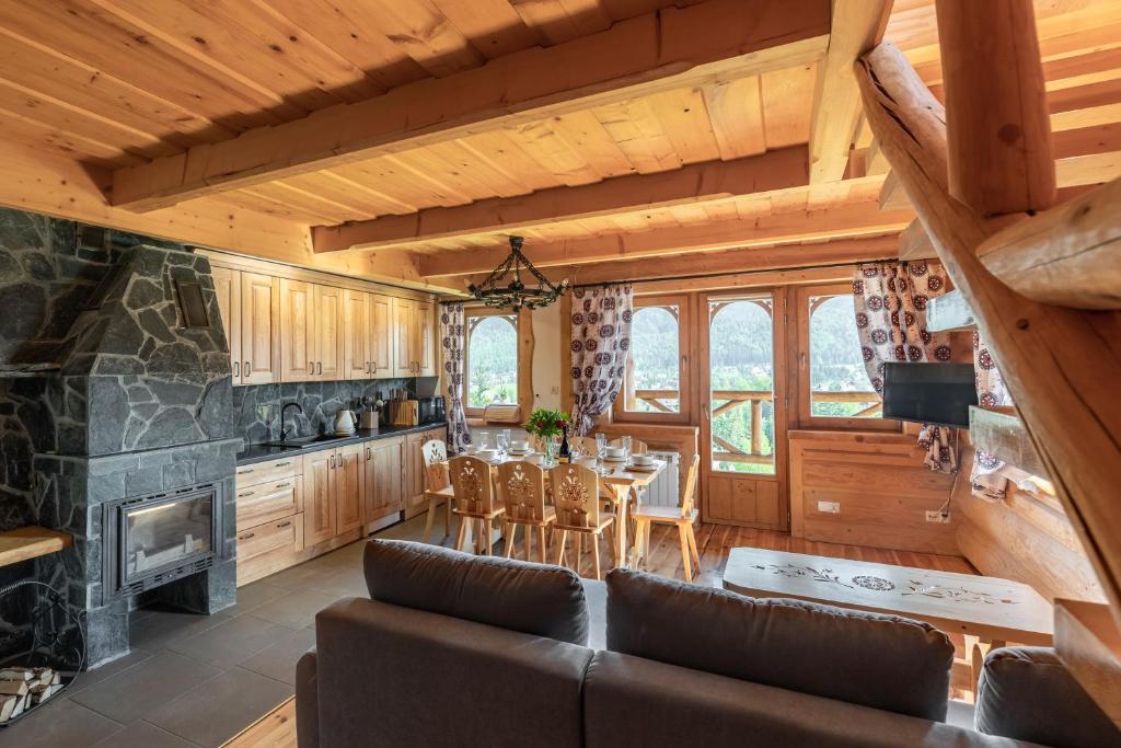 Kuchyňa alebo kuchynka v ubytovaní Domki Tatra Lux Zakopane