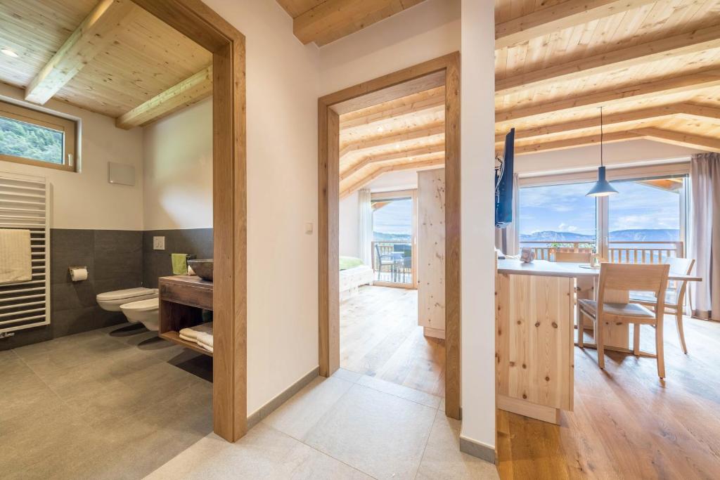 Posedenie v ubytovaní Apartment Rosmarin - Kuenhof