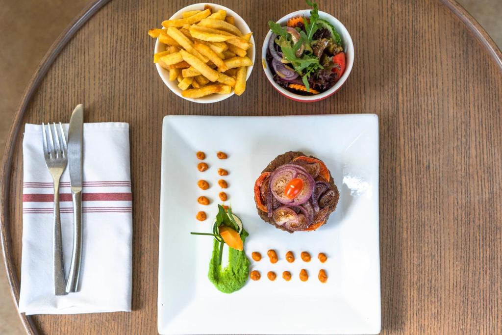 Gallery image of this property