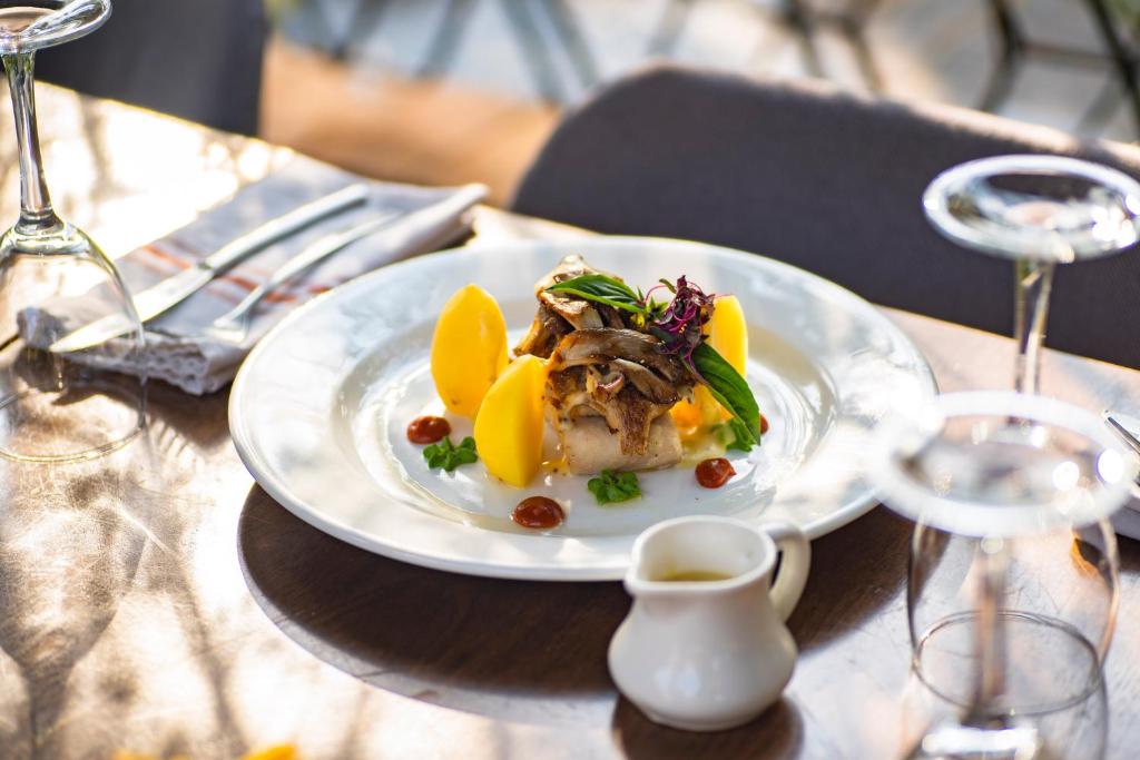 Gallery image of this property