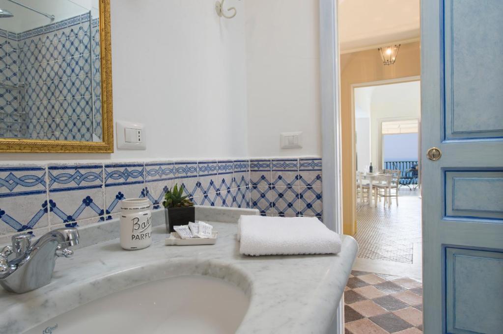 Koupelna v ubytování CASA CAPRILE POSITANO