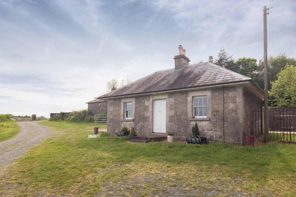 Castledillon Estate Cottage - Housity