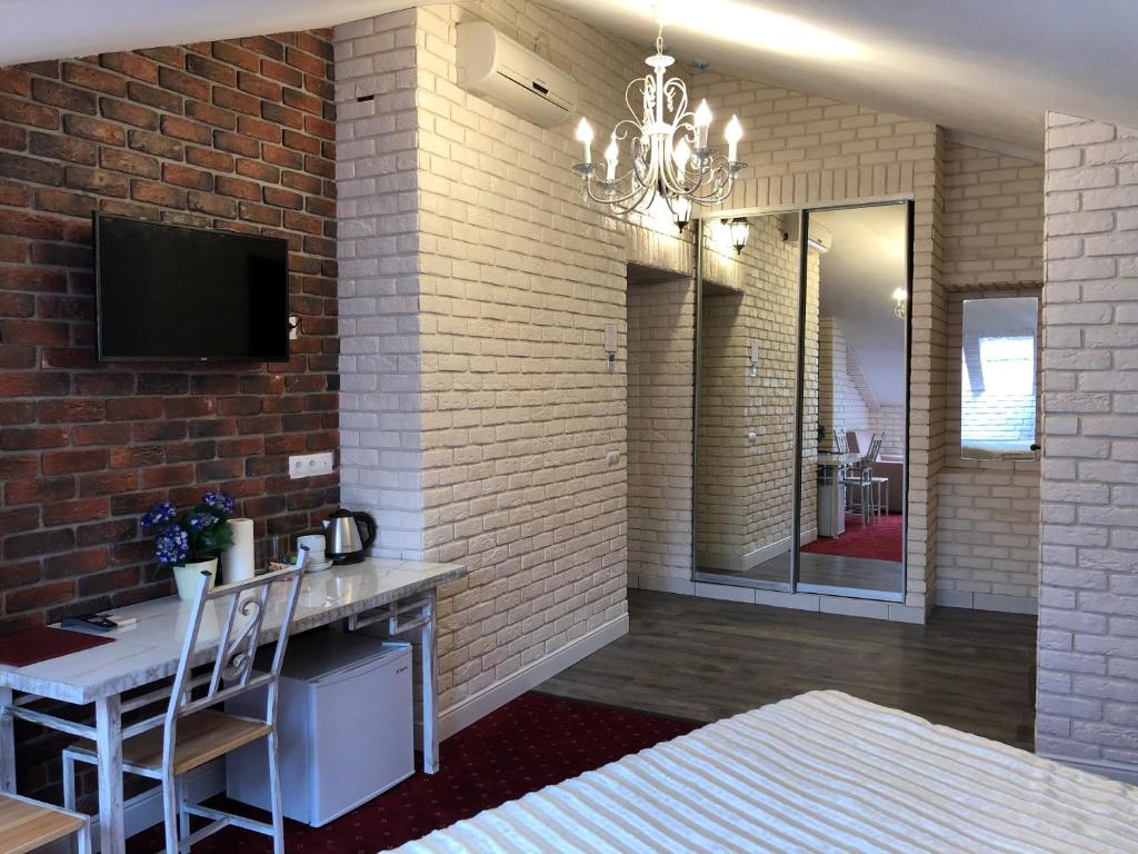 Hotel History - Double Junior Suite Mansard Room