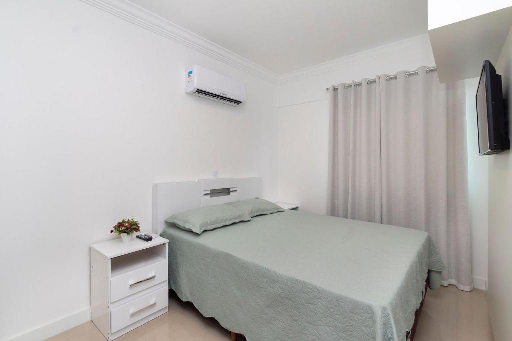  Aluguel Apartamento 2 Dormitórios Para 6 Pessoas com Piscina Praia Bombas