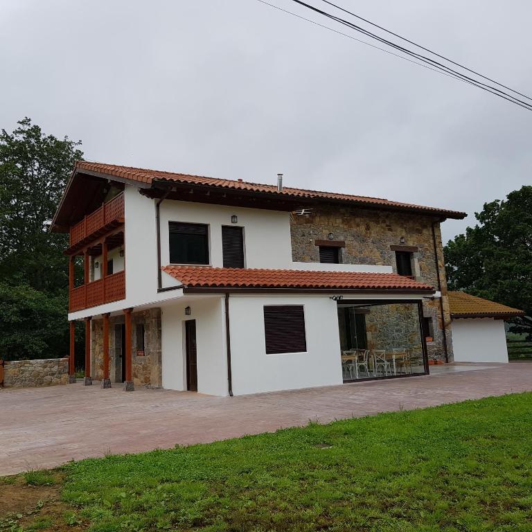 Budova, kde se penzion – hostinec nachází