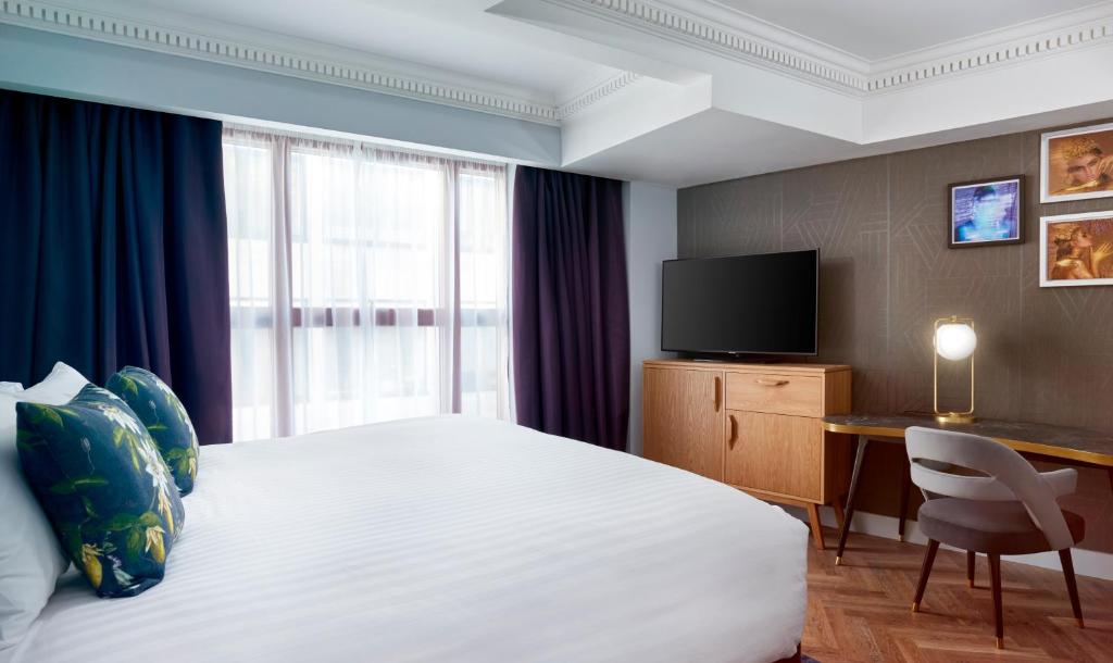 NYX Hotel London Holborn by Leonardo Hotels - Superior Room With Super King Bed