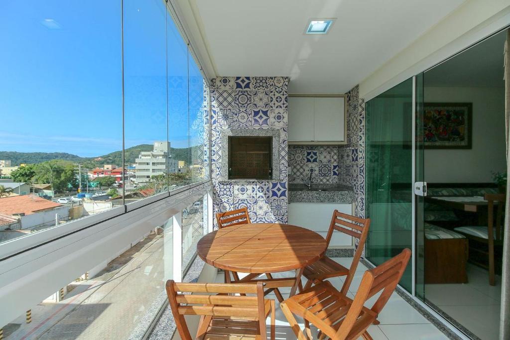  Aluguel Apartamento 2 quartos sendo 1 suíte / Bombas-SC