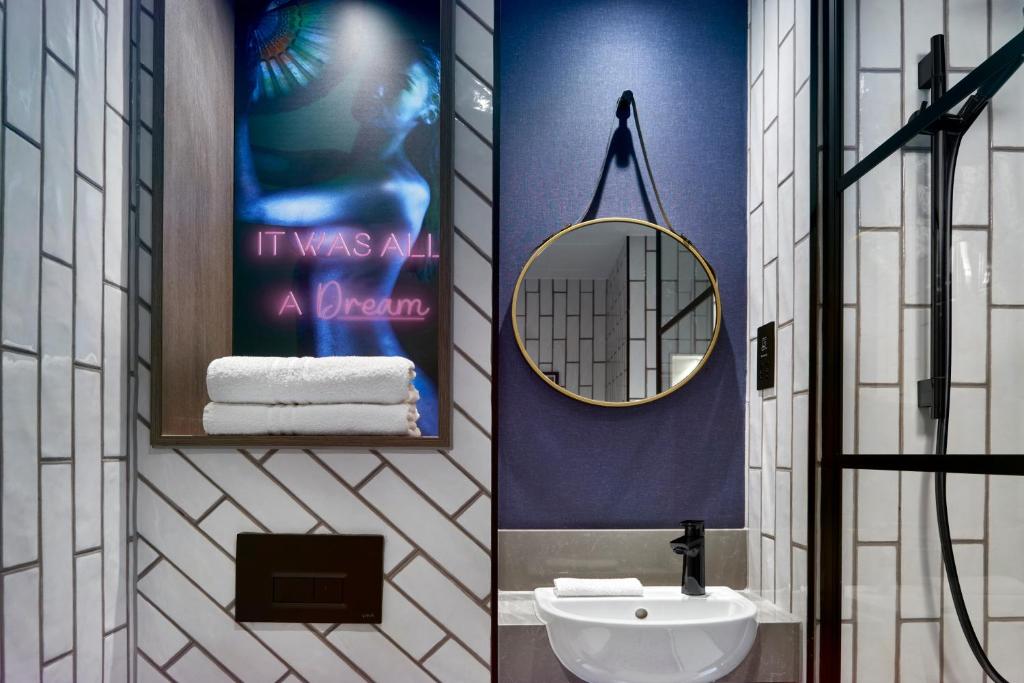NYX Hotel London Holborn by Leonardo Hotels - Resim 45