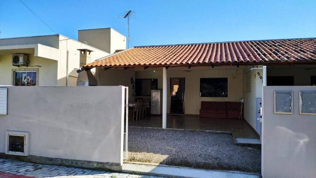  Casa em Bombinhas Praia de Zimbros para 7 pessoas