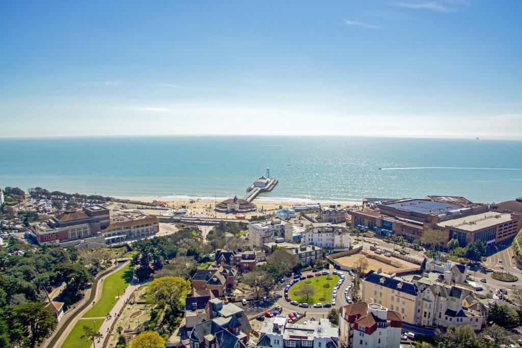 Holiday Inn Bournemouth by IHG - Resim 29