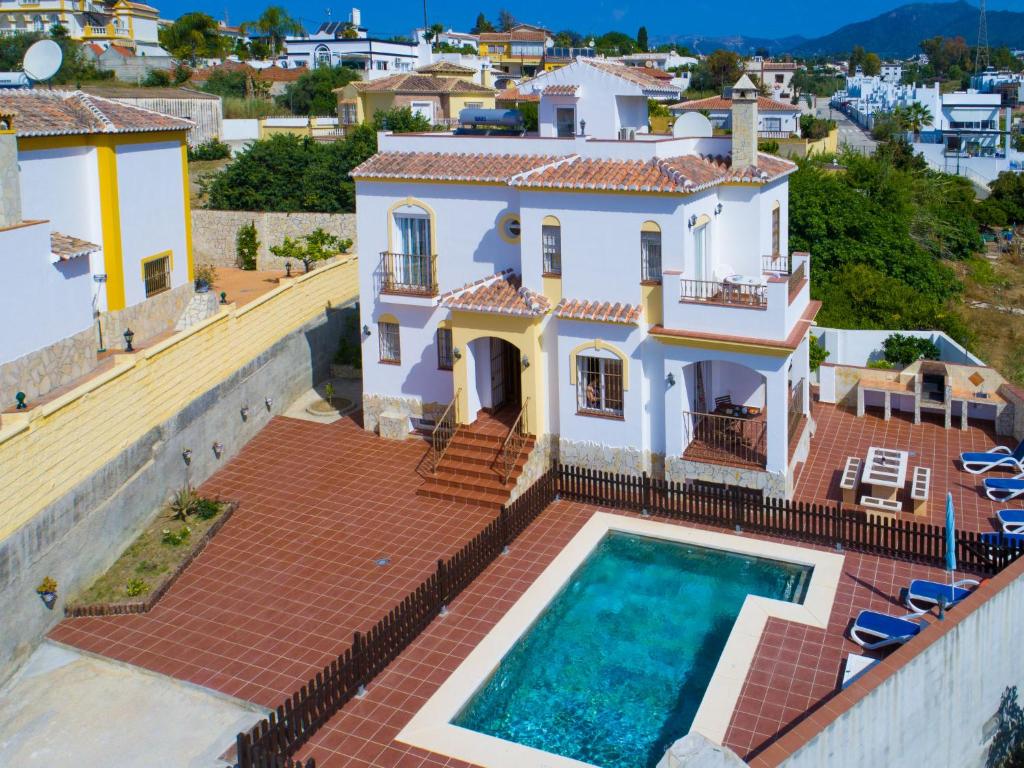 Holiday Home Monty, Nerja, Spain - Booking.com