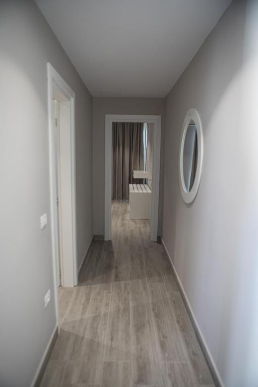 Fotografie z fotogalerie ubytování Hotel Qeparo v destinaci Qëparo