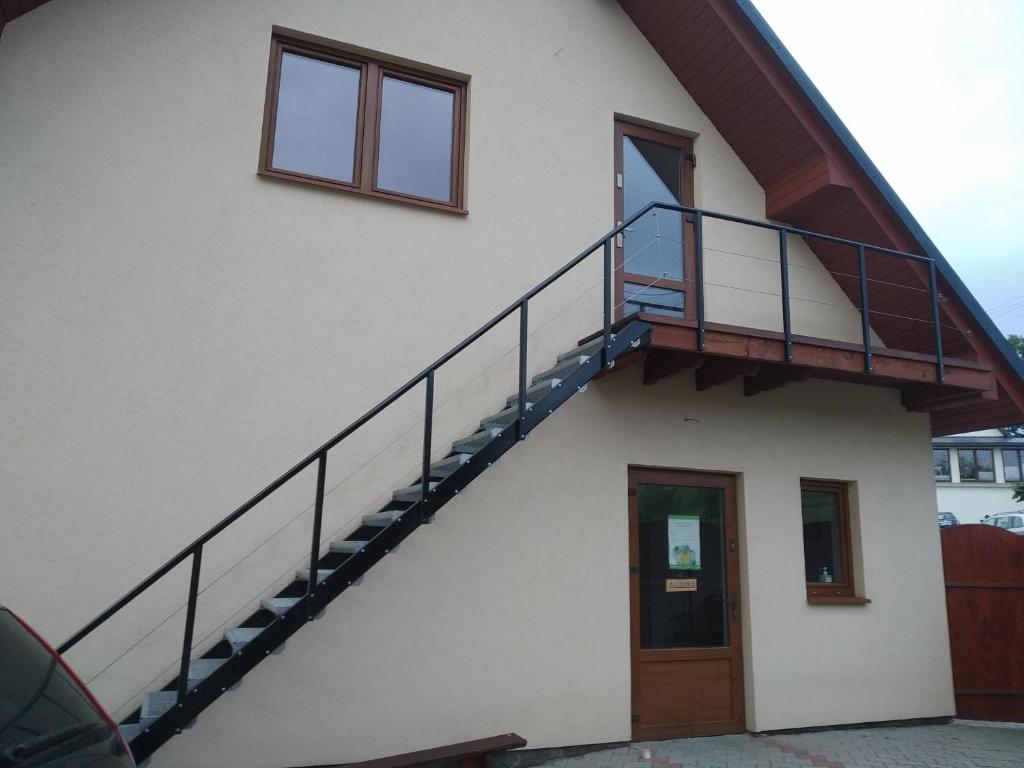Budova, v ktorej sa apartmán nachádza