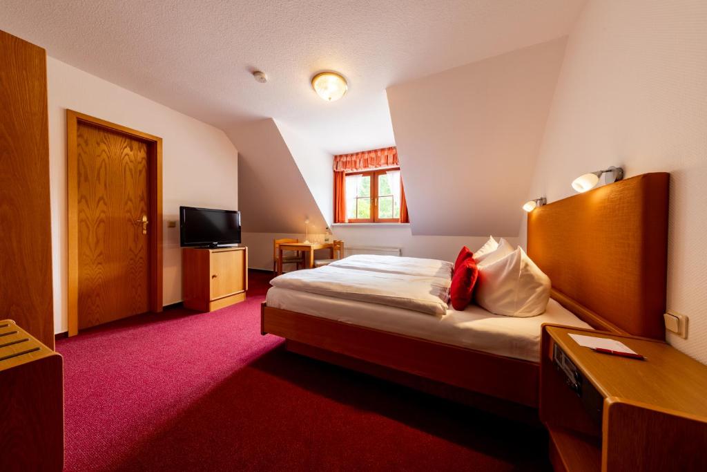 Hotel & Restaurant Lengefelder Warte - Tweepersoonskamer