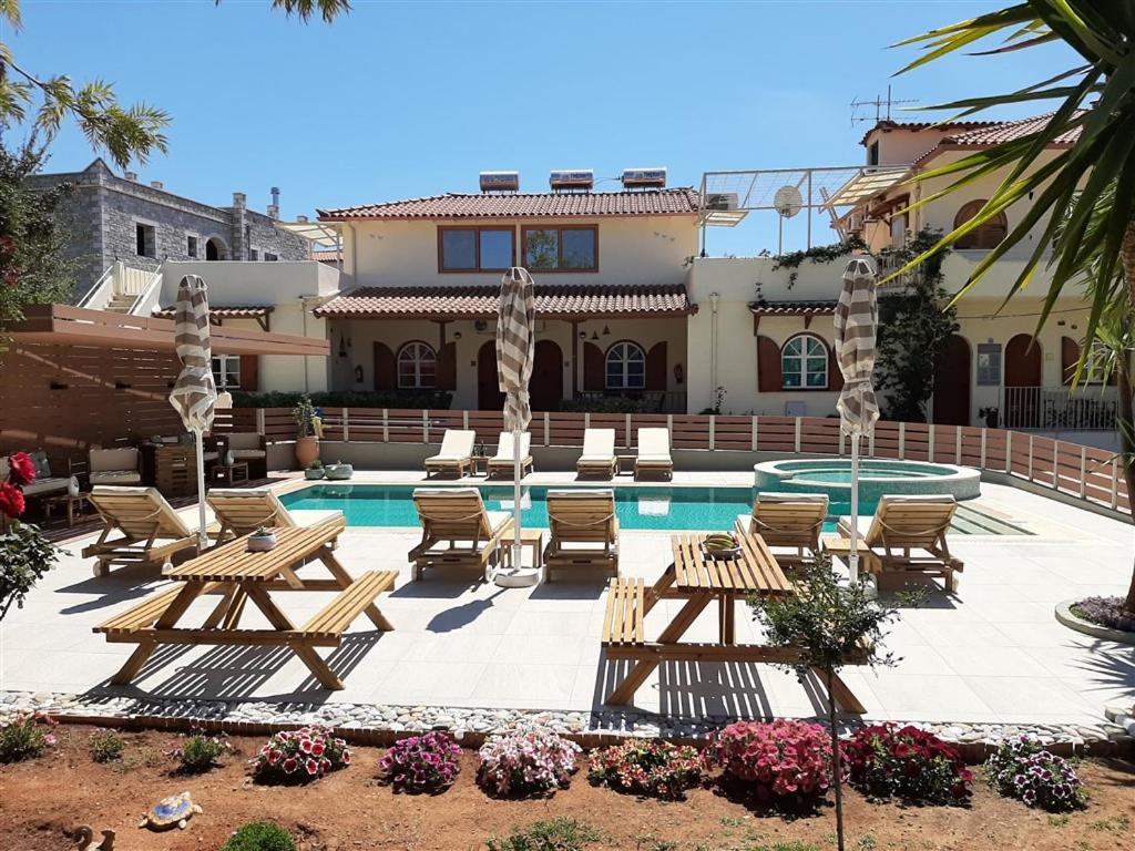 The swimming pool at or close to Athina Apartments