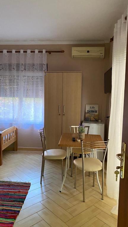 Posezení v ubytování Hotel Durres Vila 53