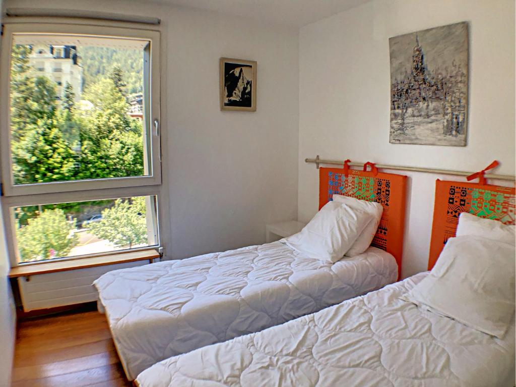 Un pat sau paturi într-o cameră la L'Outa Panoramique