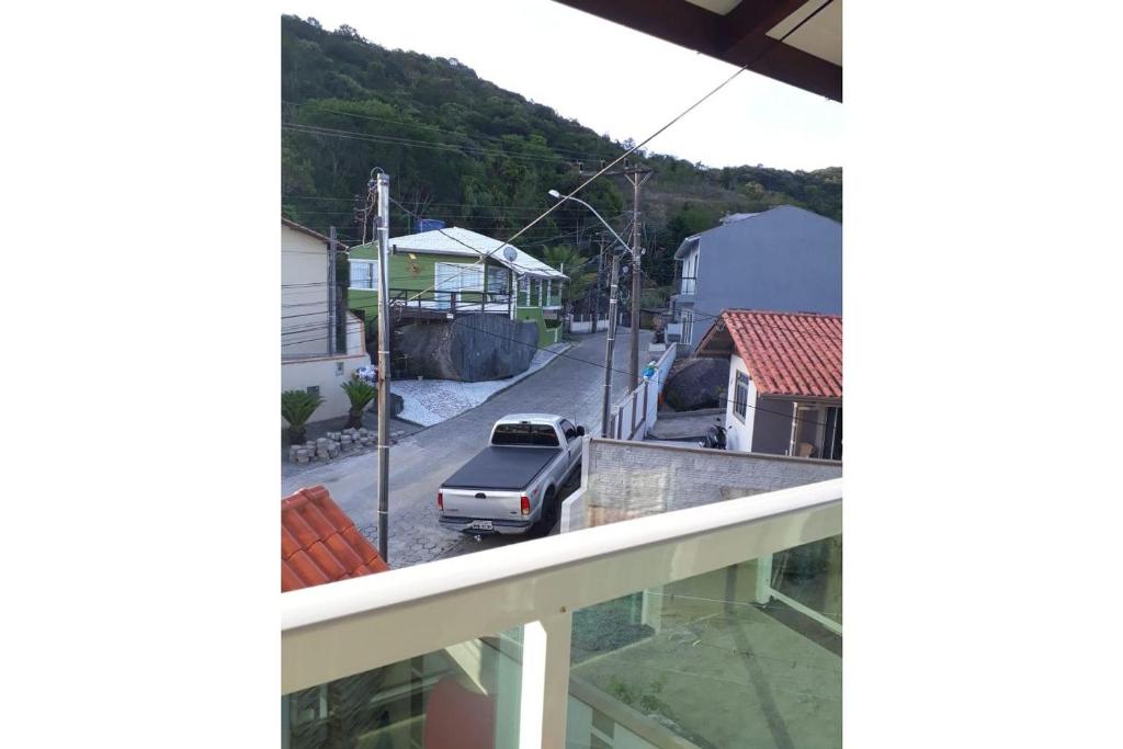  Casa em Bombinhas Praia de Zimbros para 8 pessoas