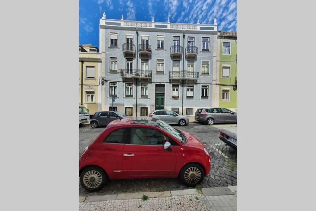Ministério do Lazer, Lisabona, Portugalia