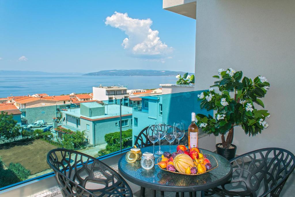Nápoje v ubytovaní Apartman Blue Paradise