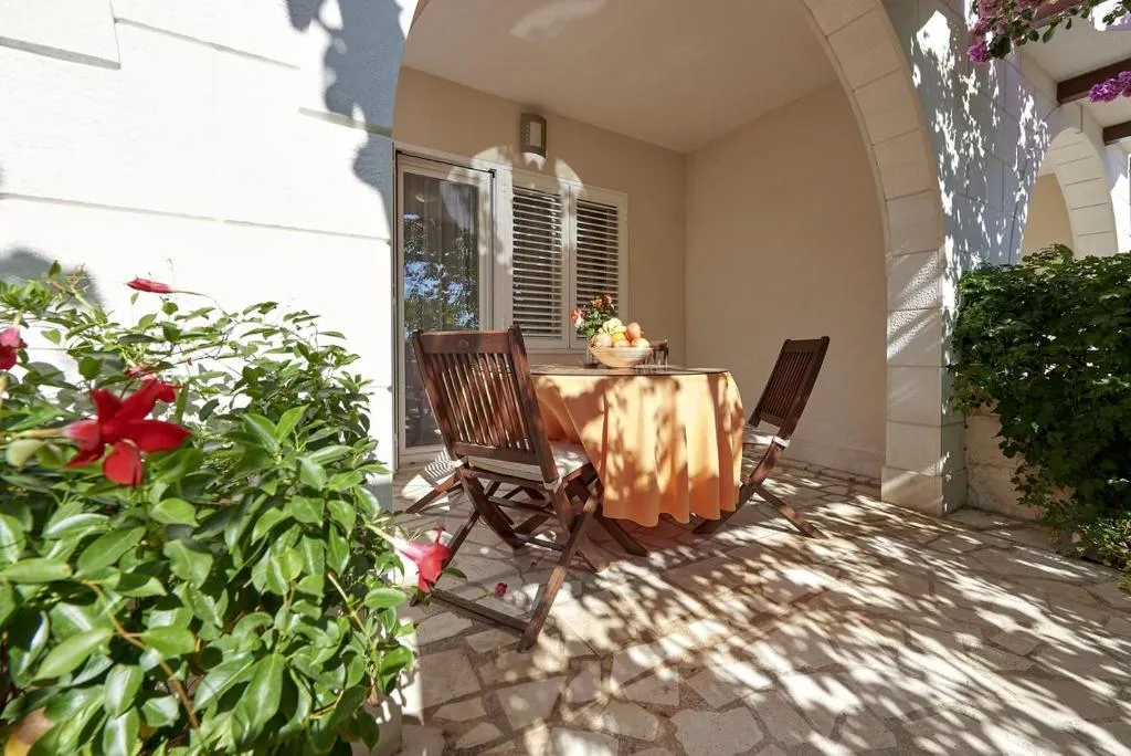 Apartment Mavarstica 17821a, Trogir, Croaţia