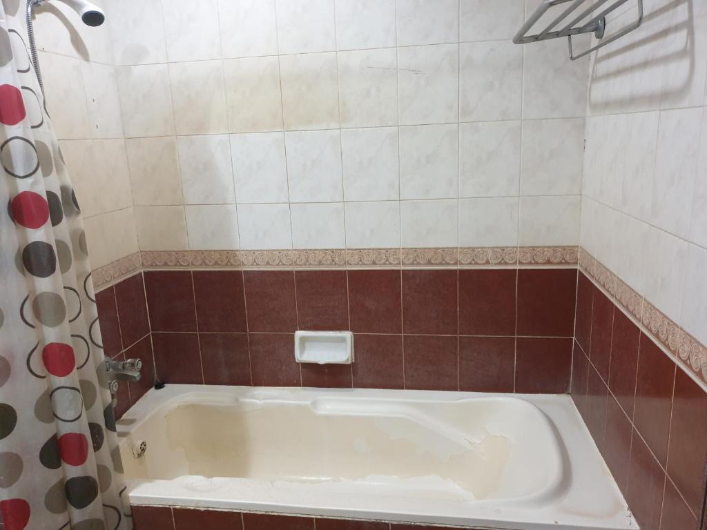 Koupelna v ubytování Apartemen Marbella anyer tower sadewa lt 5 view kolam renang & laut