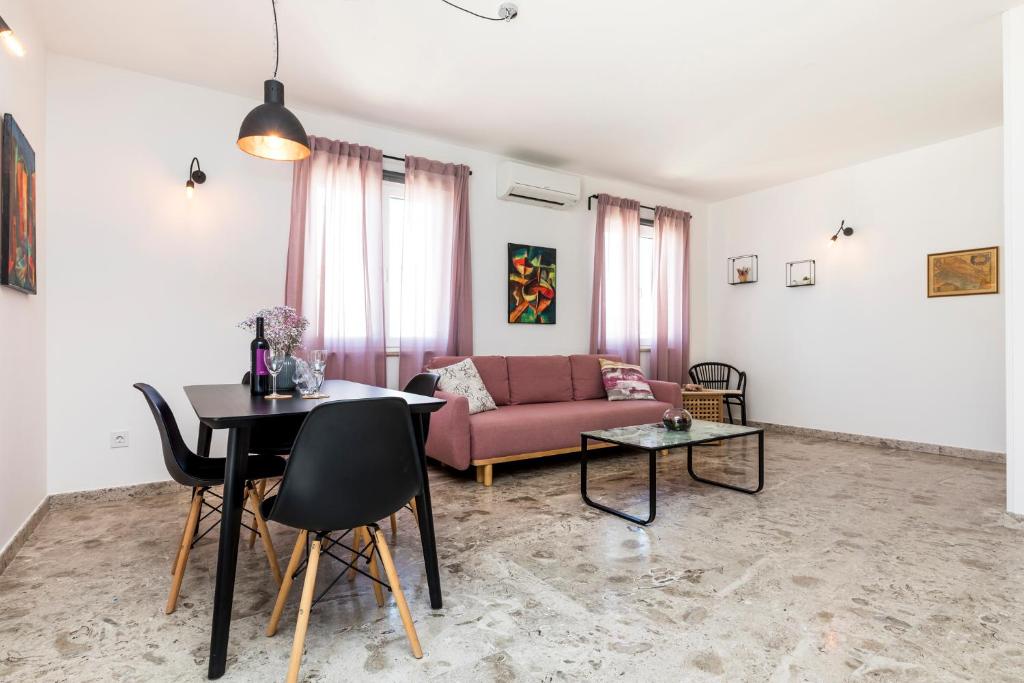 Posedenie v ubytovaní Apartment Medea, St. Martin