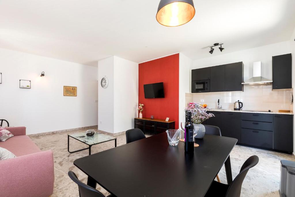 Kuchyňa alebo kuchynka v ubytovaní Apartment Medea, St. Martin