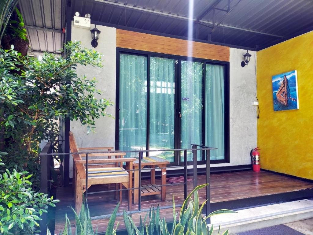 Fotografie z fotogalerie ubytování The Monkey Resort Donheang v destinaci Prachuap Khiri Khan