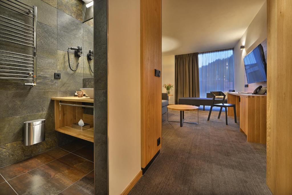 Grand Hotel Hradec - 16