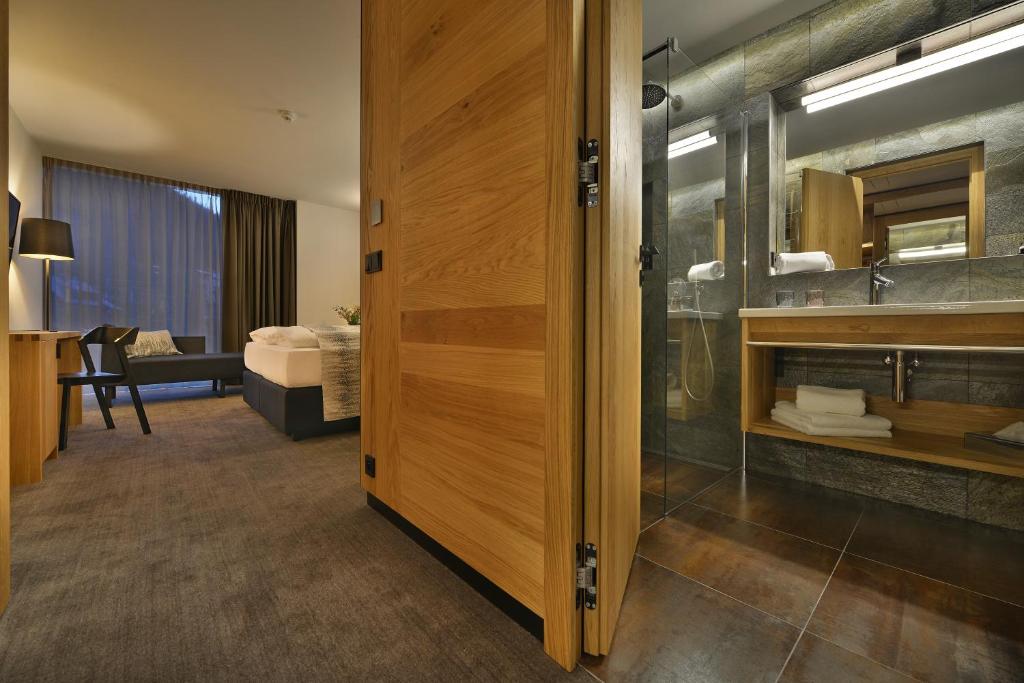 Grand Hotel Hradec - 4