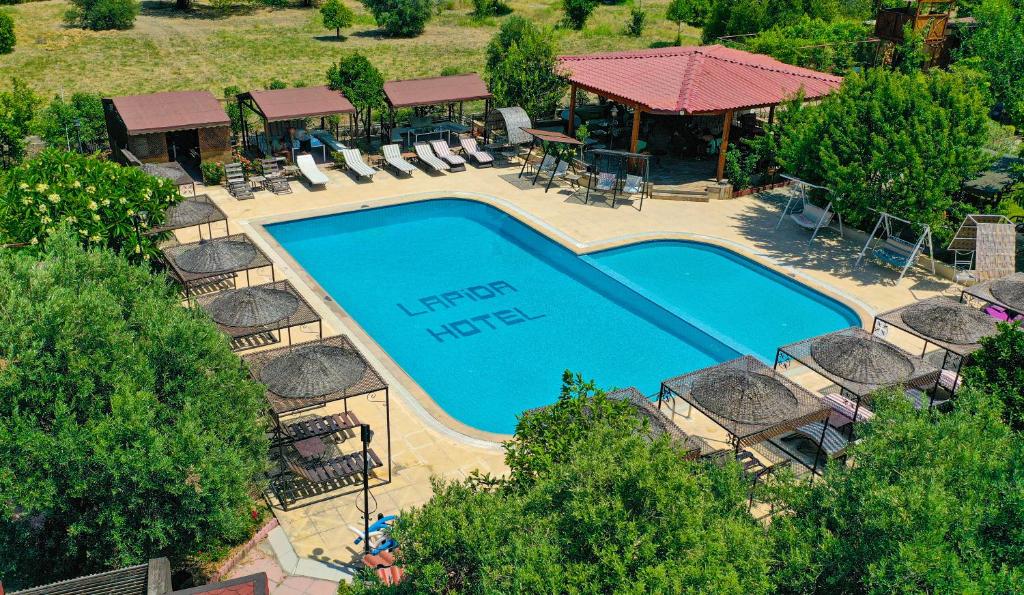 Bazén v ubytování Lapida Garden nebo v jeho okolí