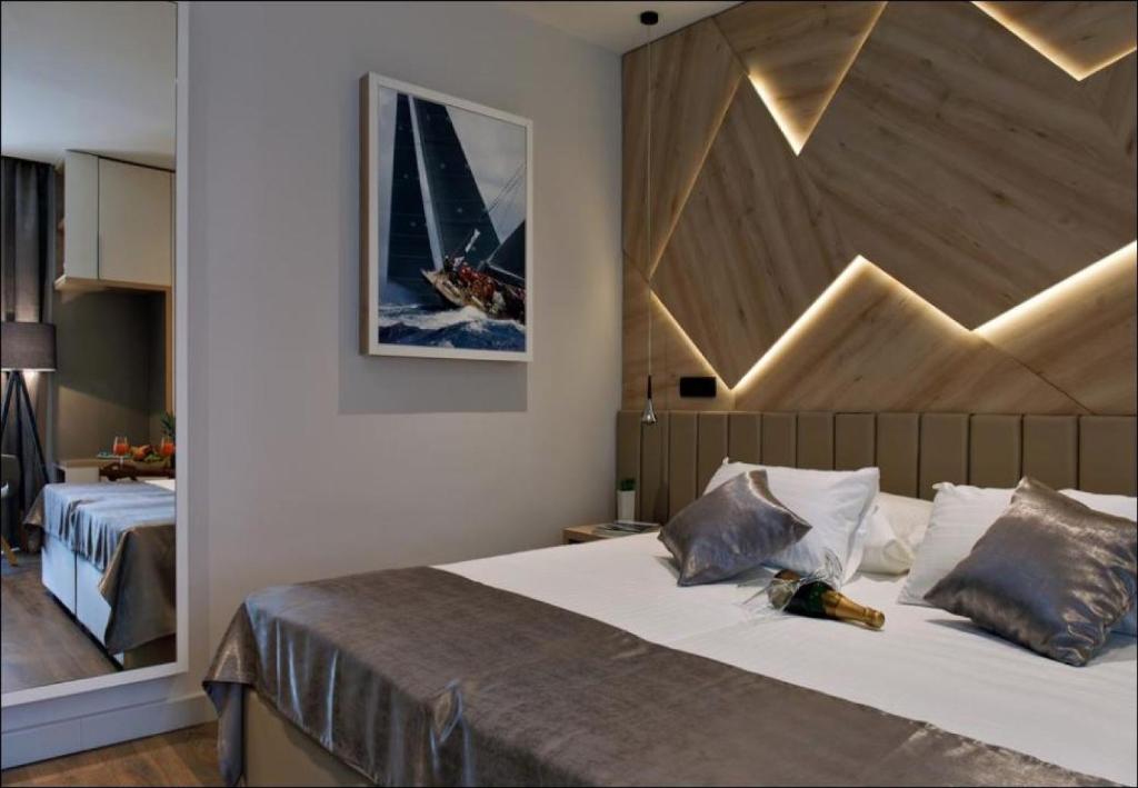 Sailor Boutique Rooms - 14