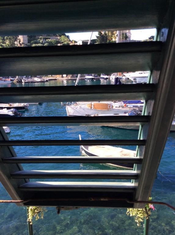 Balkon lub taras w obiekcie Pieds dans l'eau à Portofino by PortofinoVacanze