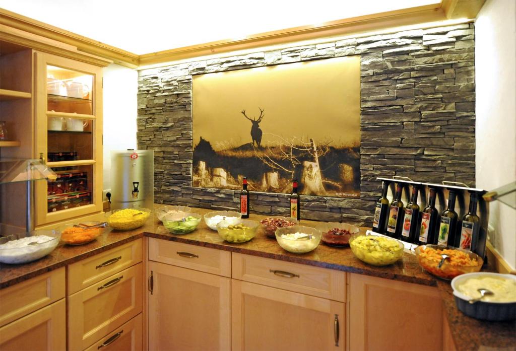Comida en o cerca de este hotel