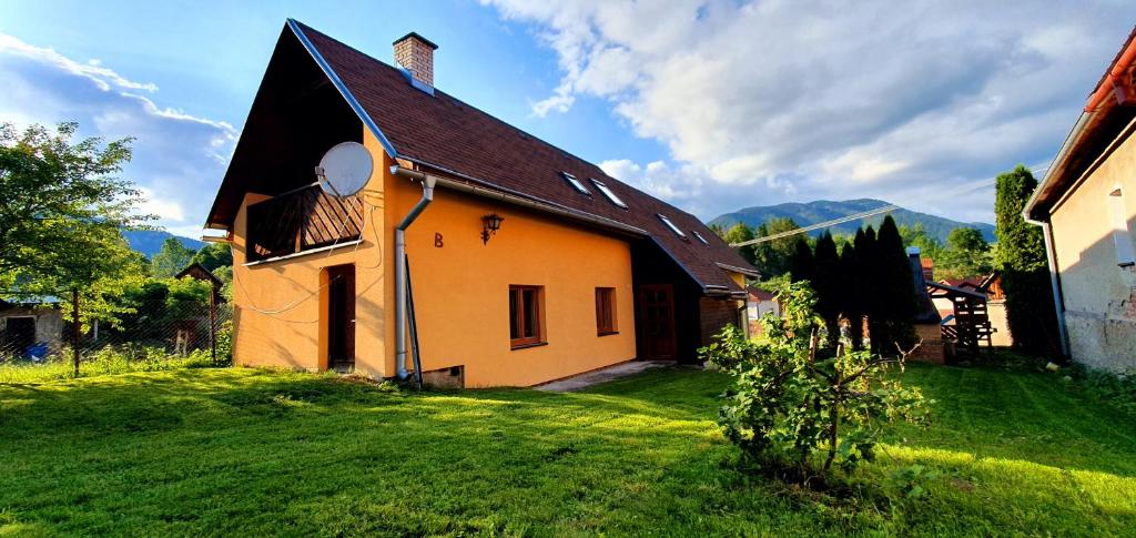 The building in which the holiday home is located
