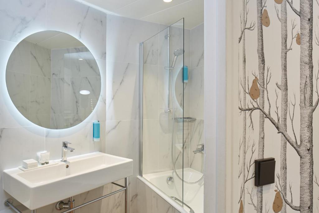 Hôtel le Royal Rive Gauche - Resim 35