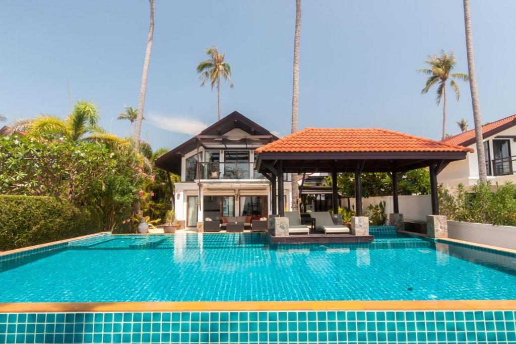 Malee Beach E8