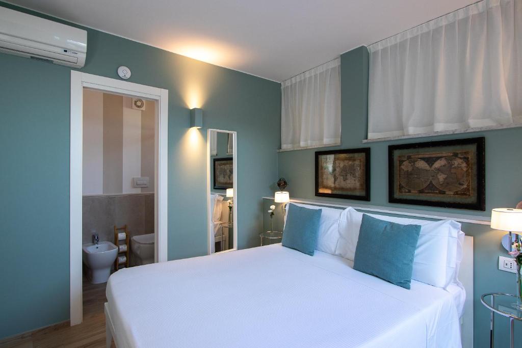 Blu Hotel - Superior Queen Room
