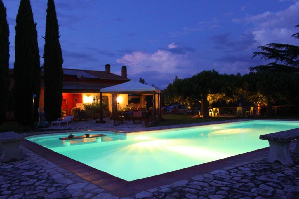 
The swimming pool at or near A Casa di Amici
