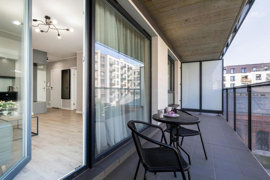 Balkón alebo terasa v ubytovaní Modern City Center Apartments by Noclegi Renters
