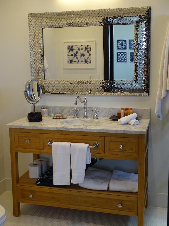 Bespoke Inn Scottsdale photo