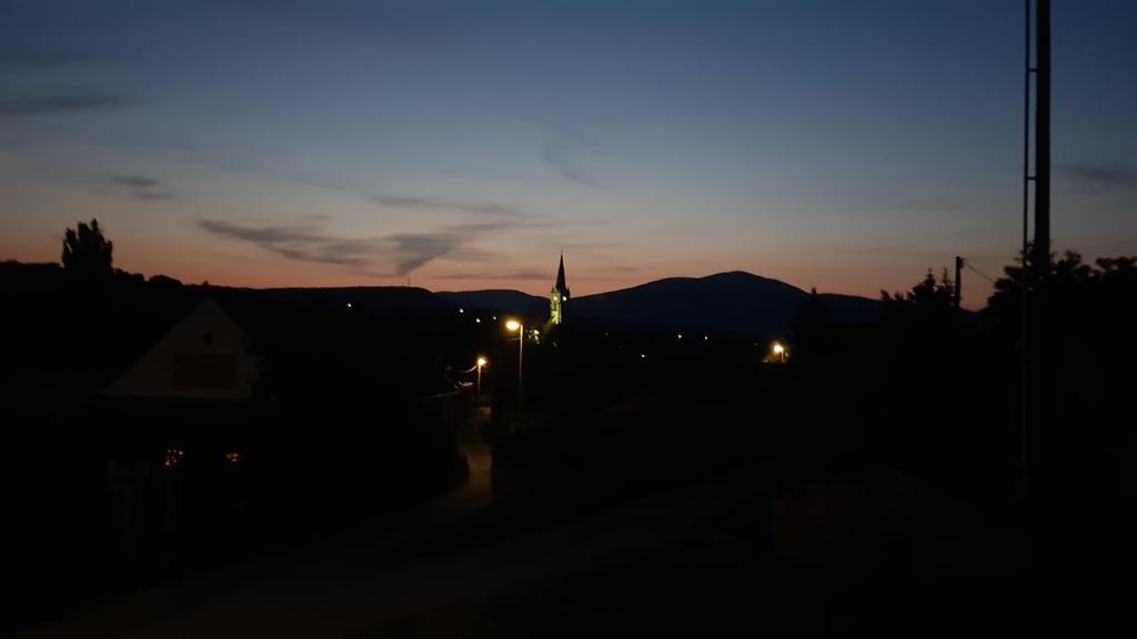 Výhľad na hory alebo výhľad na hory priamo z dovolenkového domu