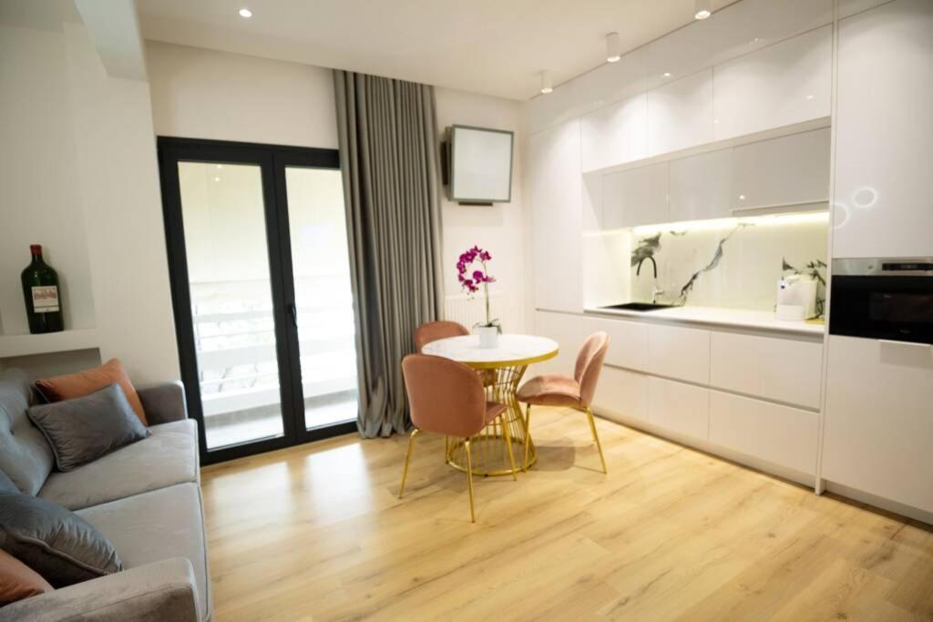 Część wypoczynkowa w obiekcie EcoStay-Serenity,business class apartment by the sea in Alimos Kalamaki