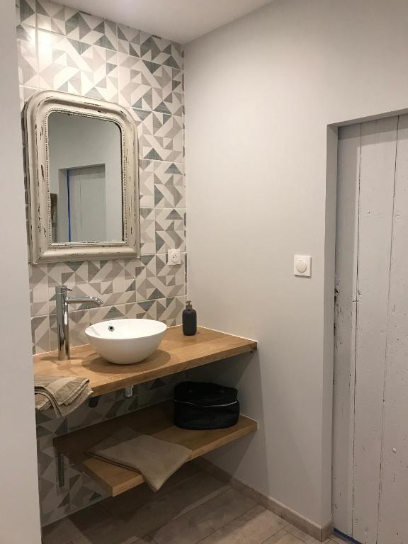 Logis de Pierre Levée - Chambre Double Ou Lits Jumeaux De Luxe