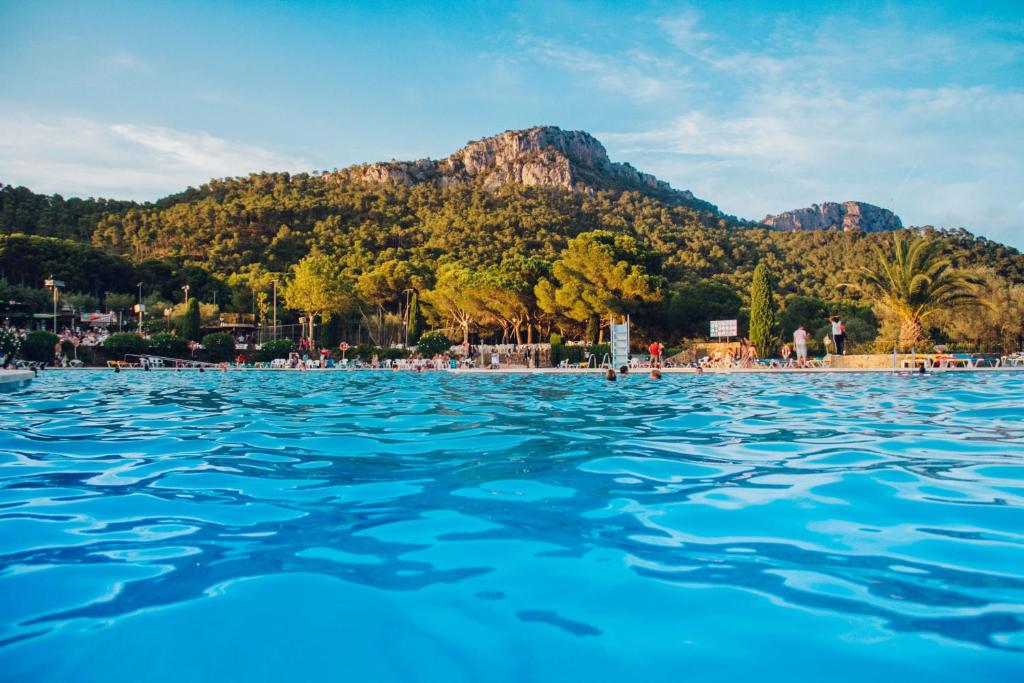 Mobile Homes by KelAir at Castell Montgri, Torroella de ...