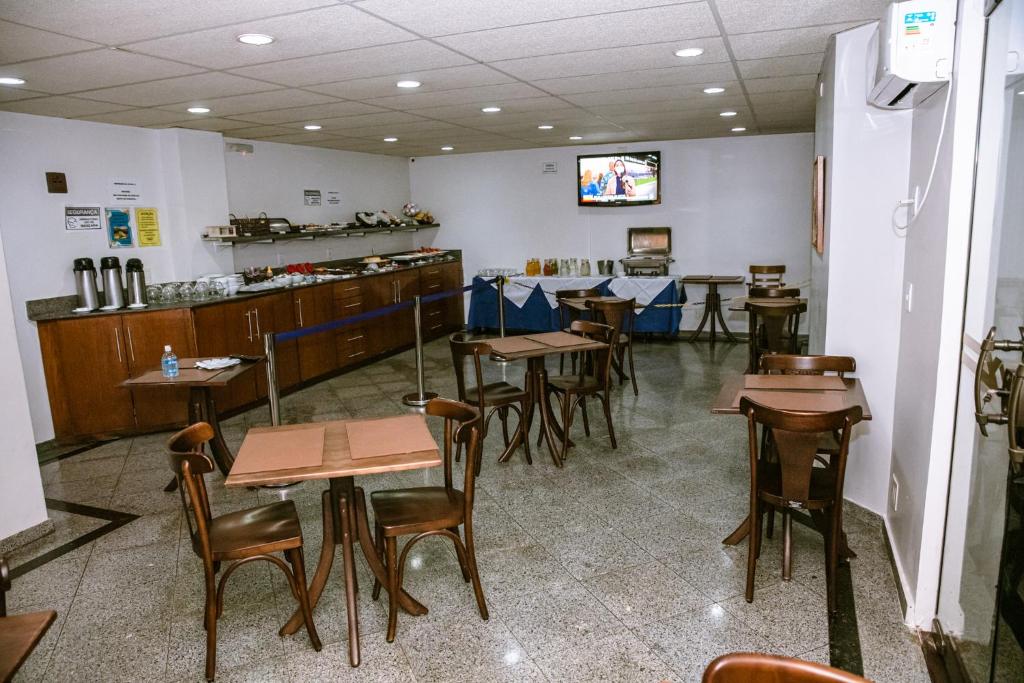 Fênix Hotel Varginha