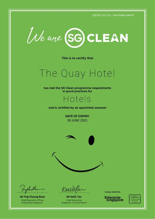 Chứng chỉ, giải thưởng, bảng hiệu hoặc các tài liệu khác trưng bày tại The Quay Hotel