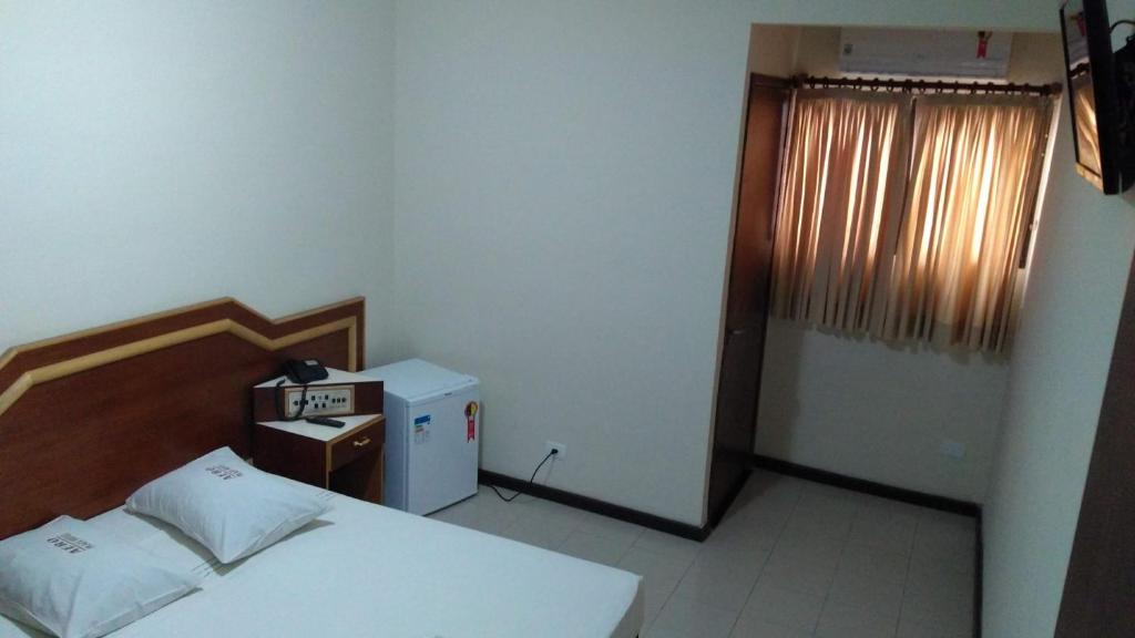  Aero Plaza Hotel