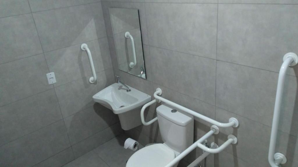  Aero Plaza Hotel